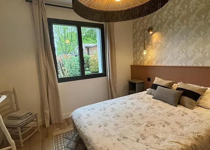 Du Paradis Des Canards لا تاسْتْ دو بوك